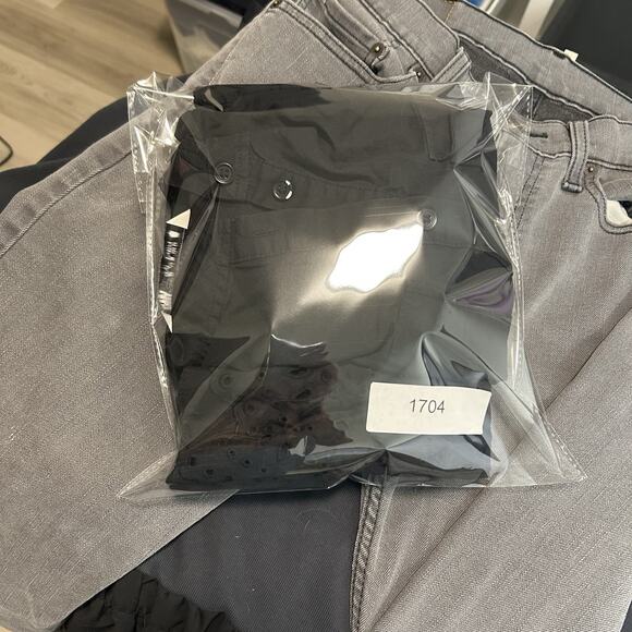 Zara Dress Womens XS Embroidered Eyelet Button Front Black Mini Cotton - Picture 8 of 8